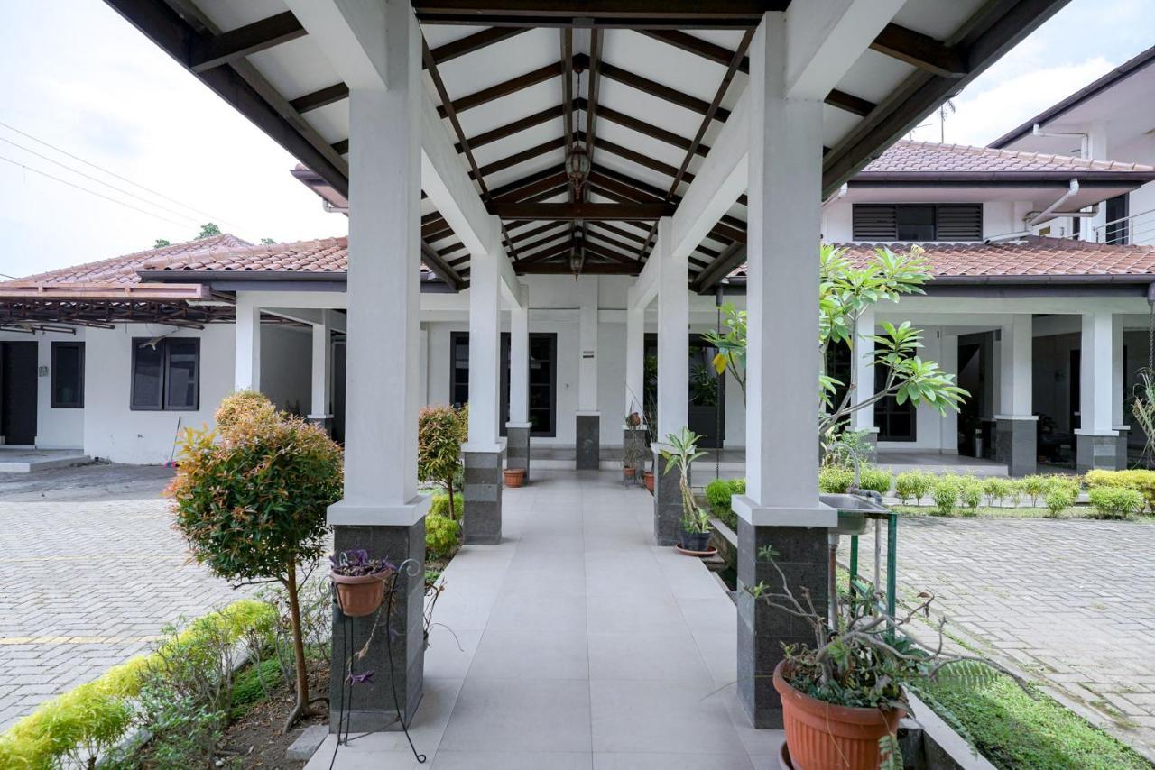 Reddoorz @ Avros Guest House Medan Zewnętrze zdjęcie