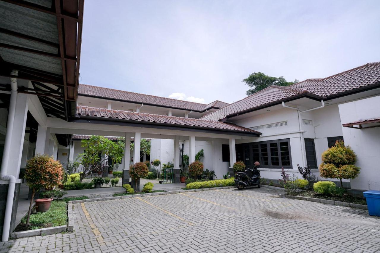 Reddoorz @ Avros Guest House Medan Zewnętrze zdjęcie