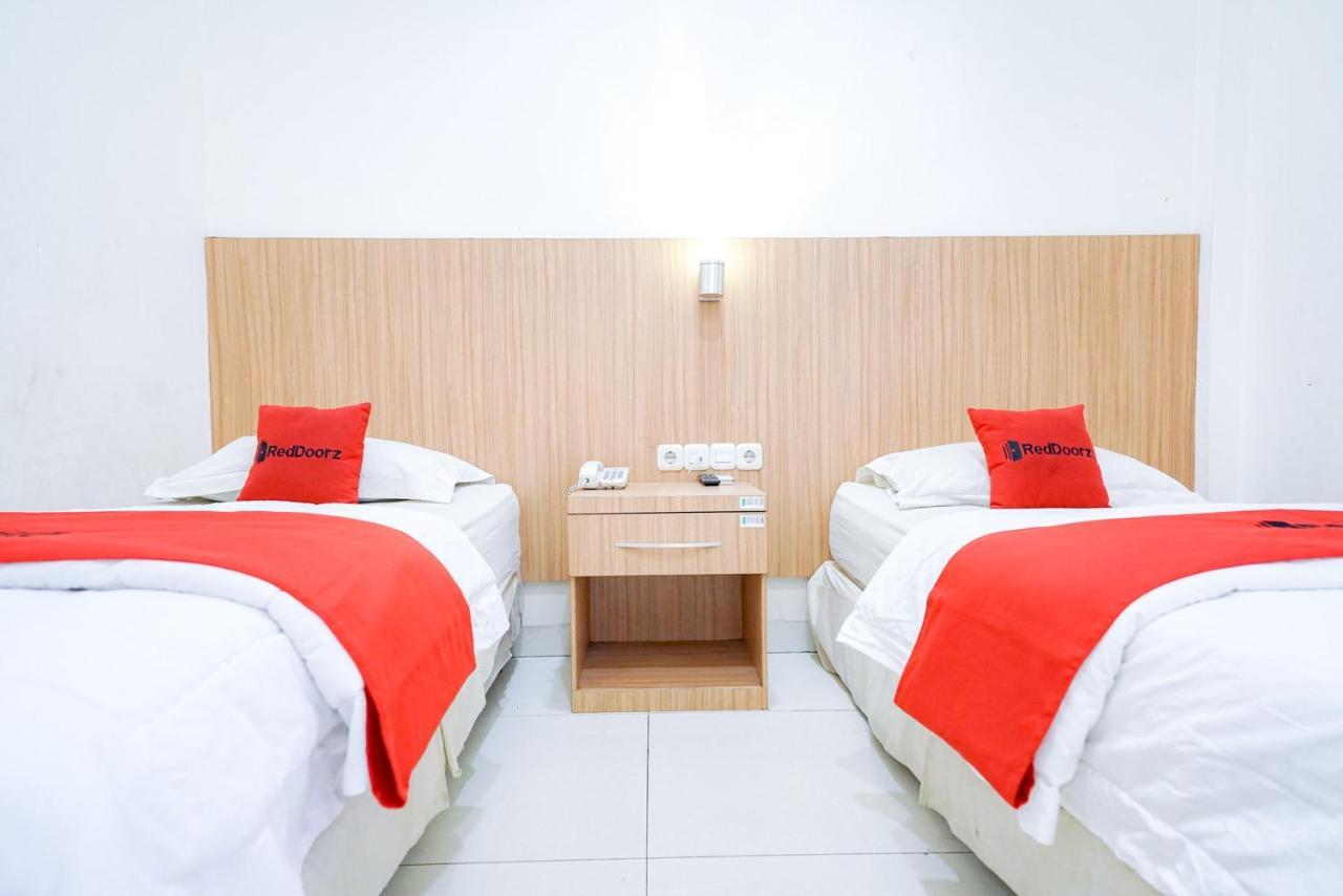 Reddoorz @ Avros Guest House Medan Zewnętrze zdjęcie